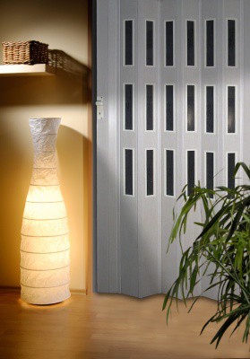 Plastové shrnovací dveře